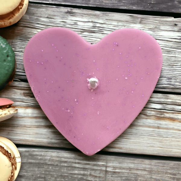 Αρωματικό Κερί Σόγιας με σχήμα καρδιάς και άρωμα Macaron